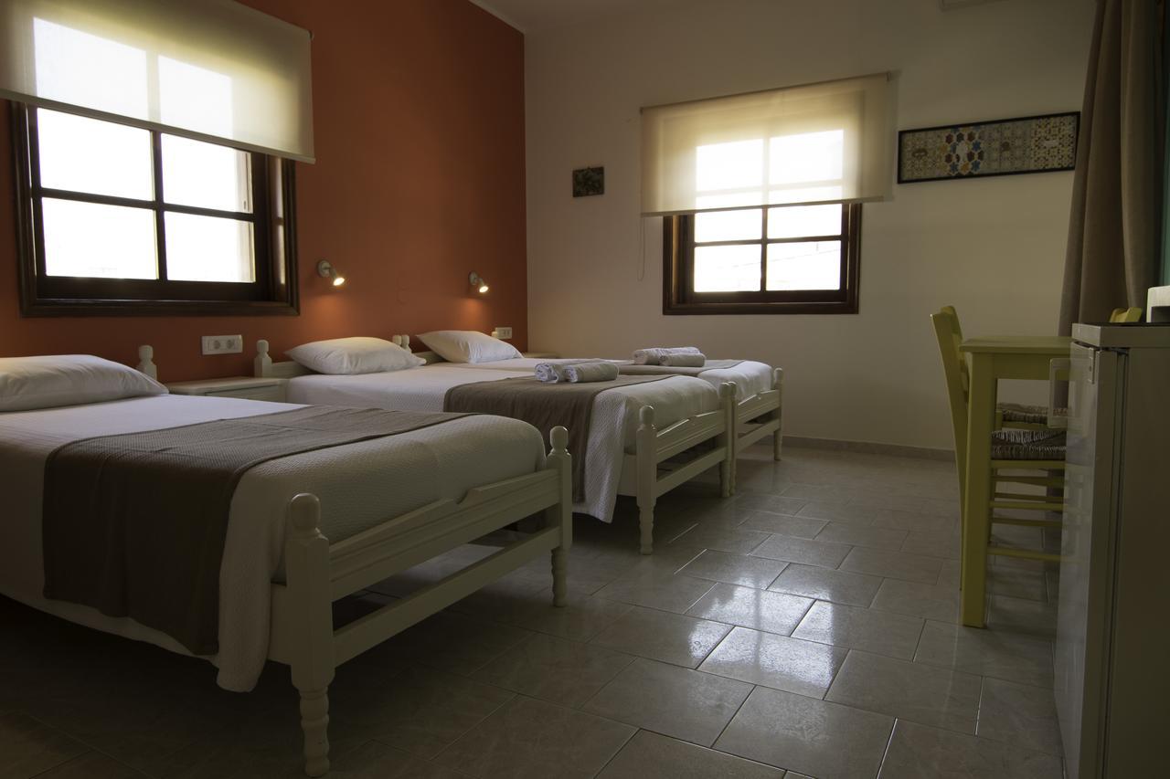 Niki Rooms Paleochora Buitenkant foto
