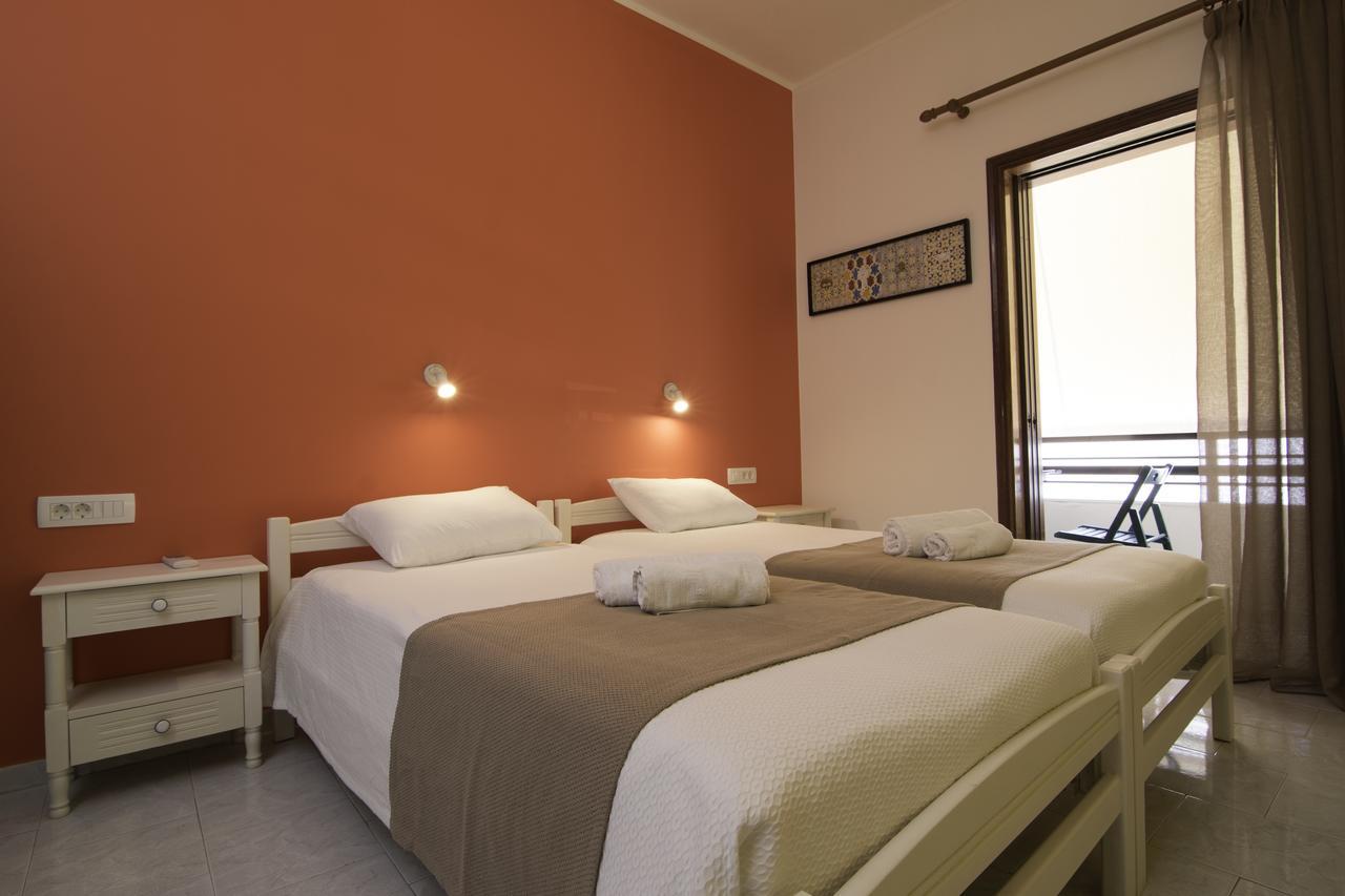 Niki Rooms Paleochora Buitenkant foto
