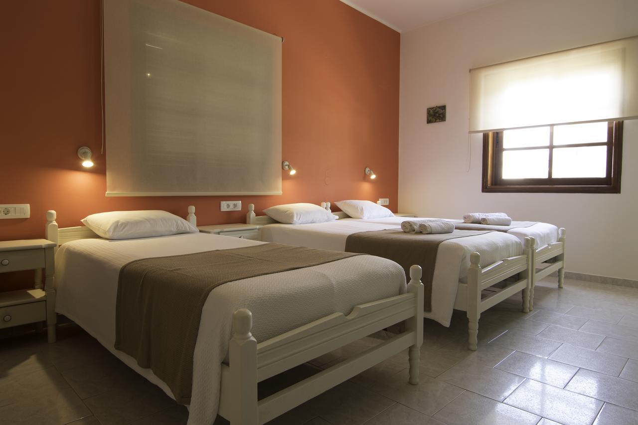 Niki Rooms Paleochora Buitenkant foto