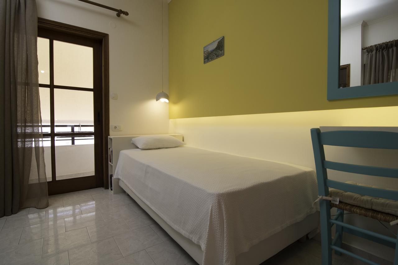 Niki Rooms Paleochora Buitenkant foto