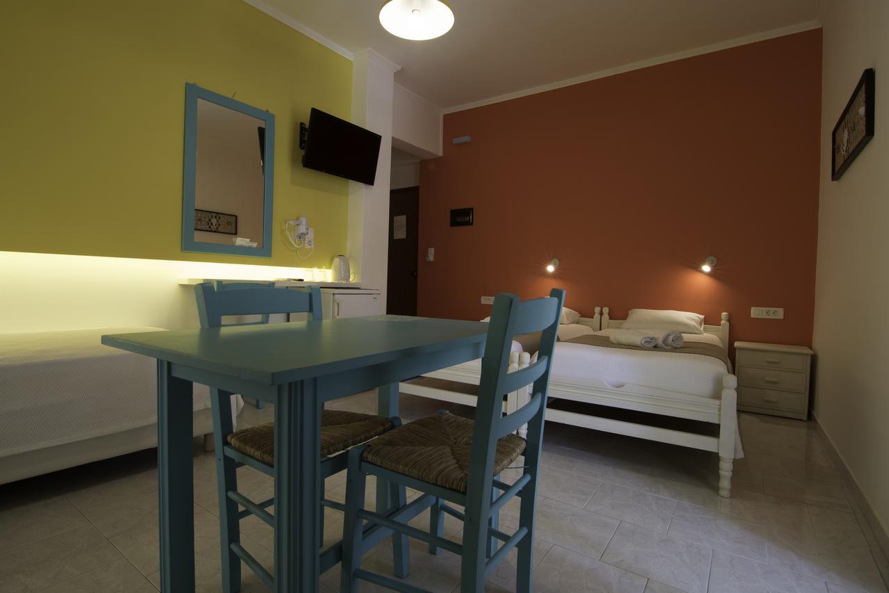 Niki Rooms Paleochora Buitenkant foto